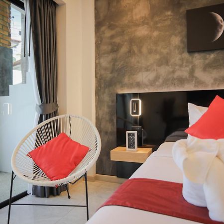 Etk Patong Resort Bagian luar foto
