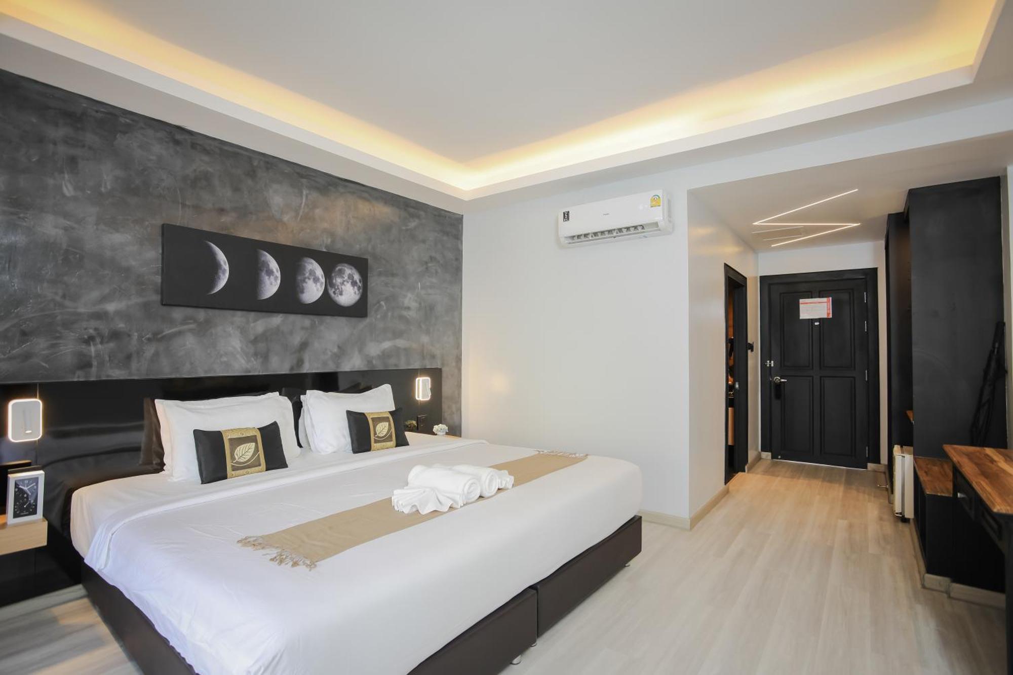 Etk Patong Resort Bagian luar foto