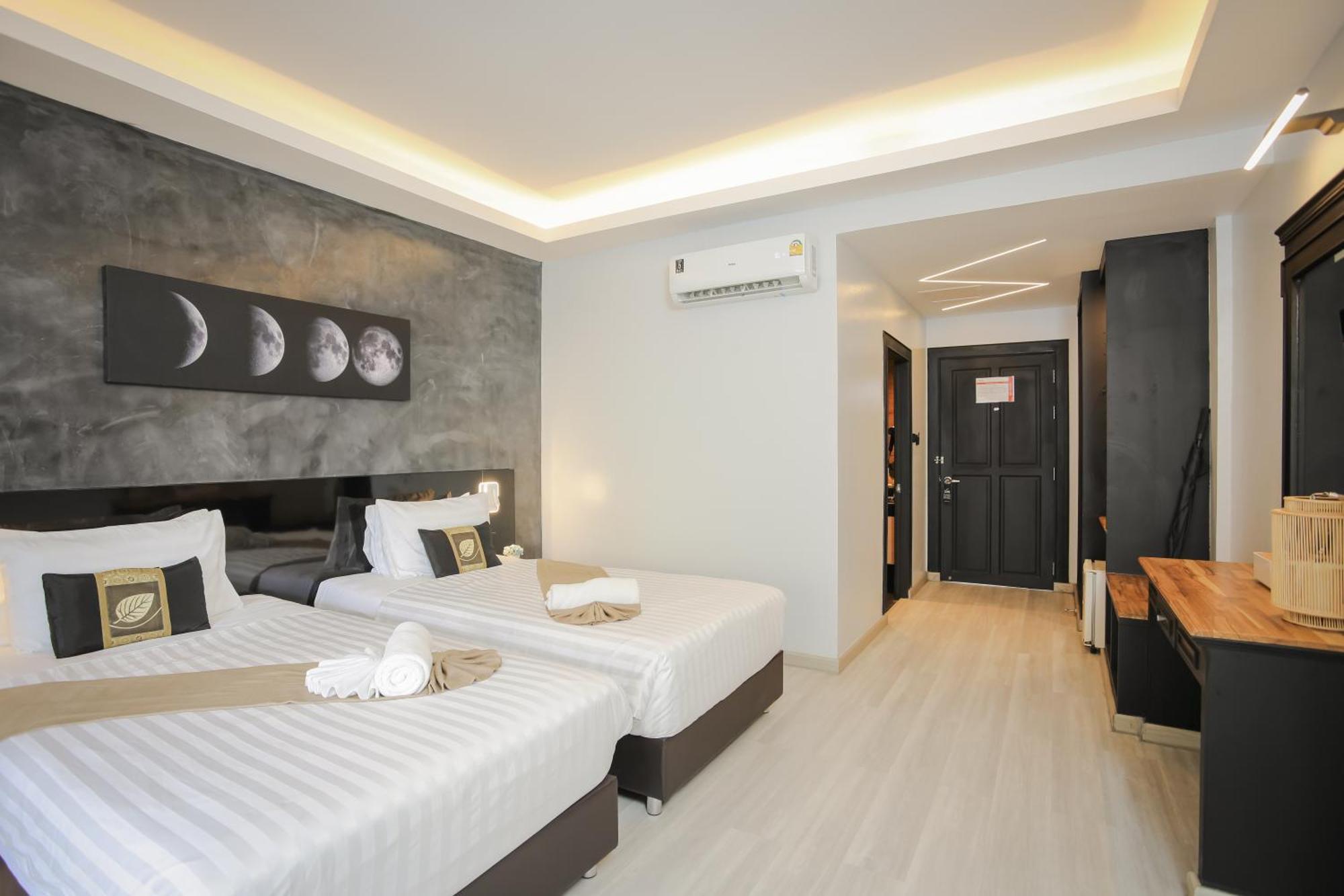 Etk Patong Resort Bagian luar foto