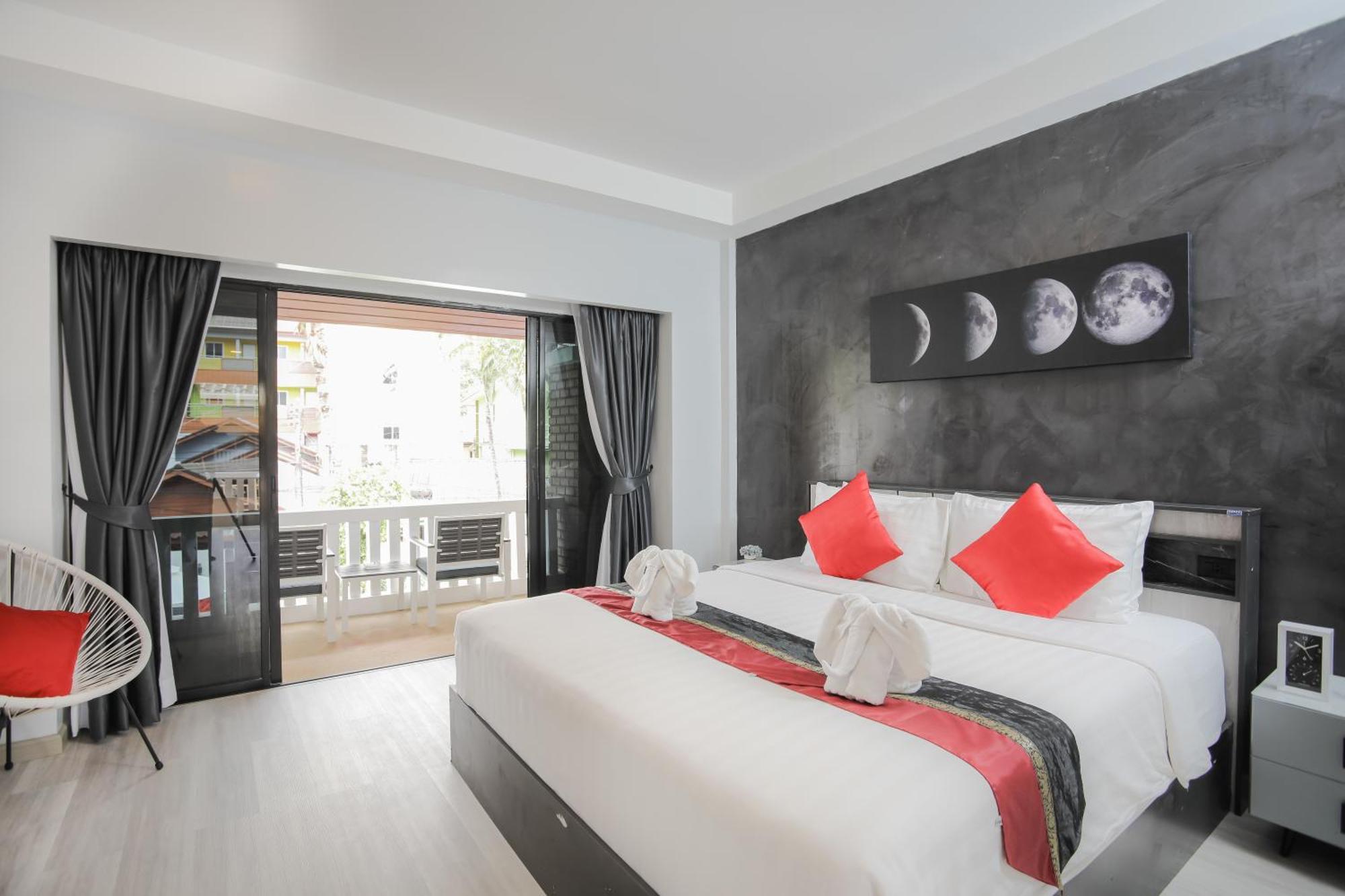 Etk Patong Resort Bagian luar foto
