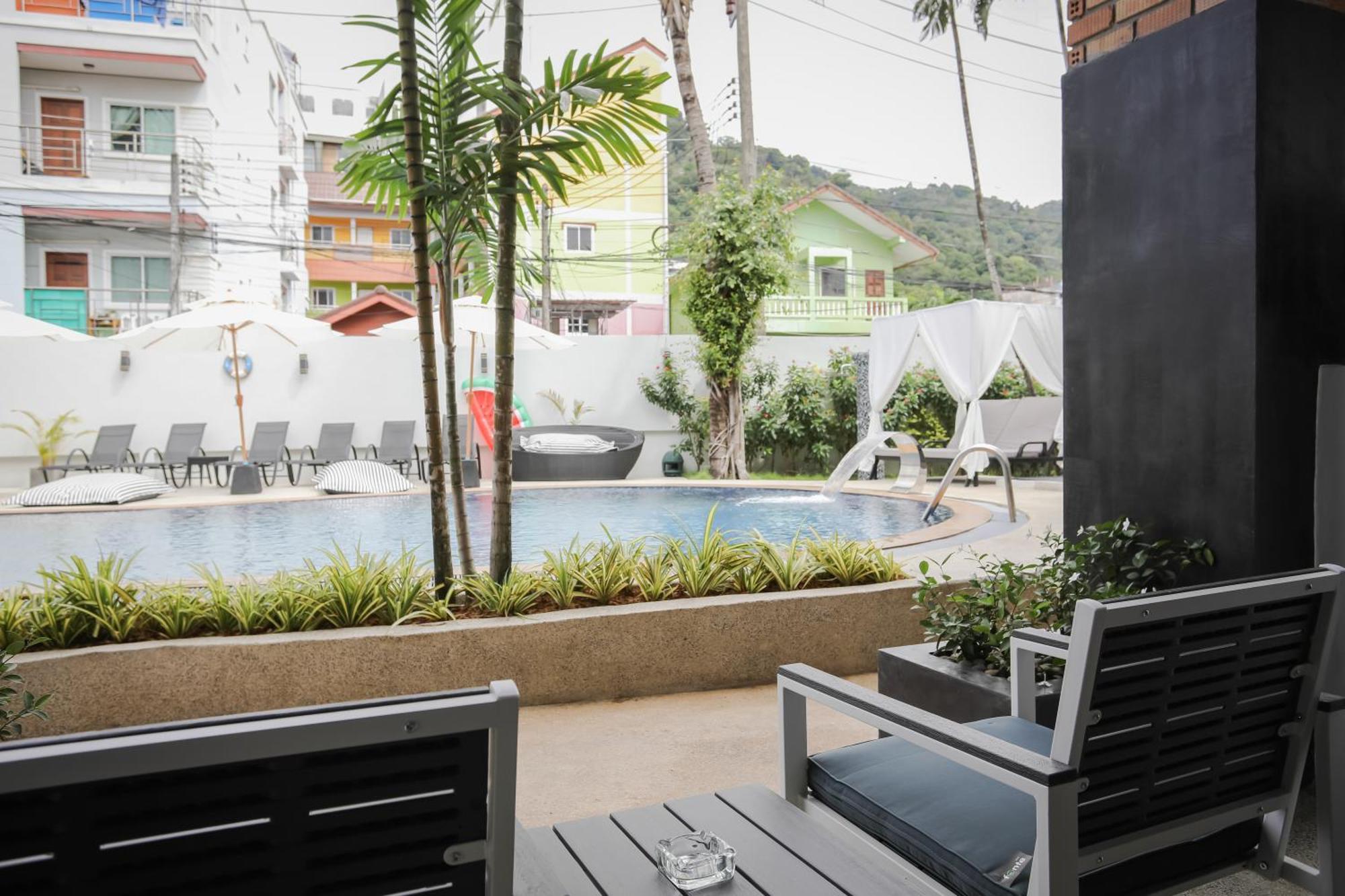 Etk Patong Resort Bagian luar foto